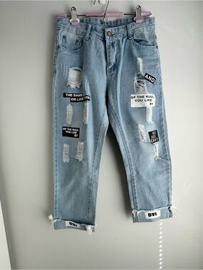 Light Wash Distressed Patch Detail Jeans